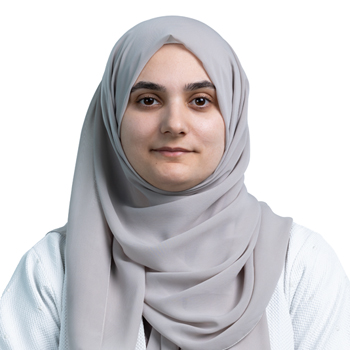 الدكتورة آية دودين