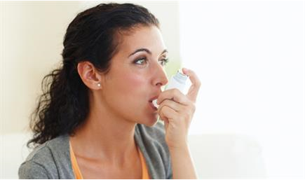 image of woman with asthma symptoms