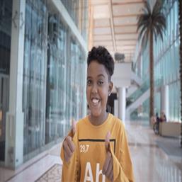 فتى في الرابعة عشر من عمره يصبح أصغر مريض يتلقى تبرعاً بالكبد من متبرع حي