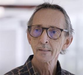 مُدرس يستعيد حياته الطبيعية بعد نجاح جراحة لاستئصال ورم سرطاني نادر من الكبد